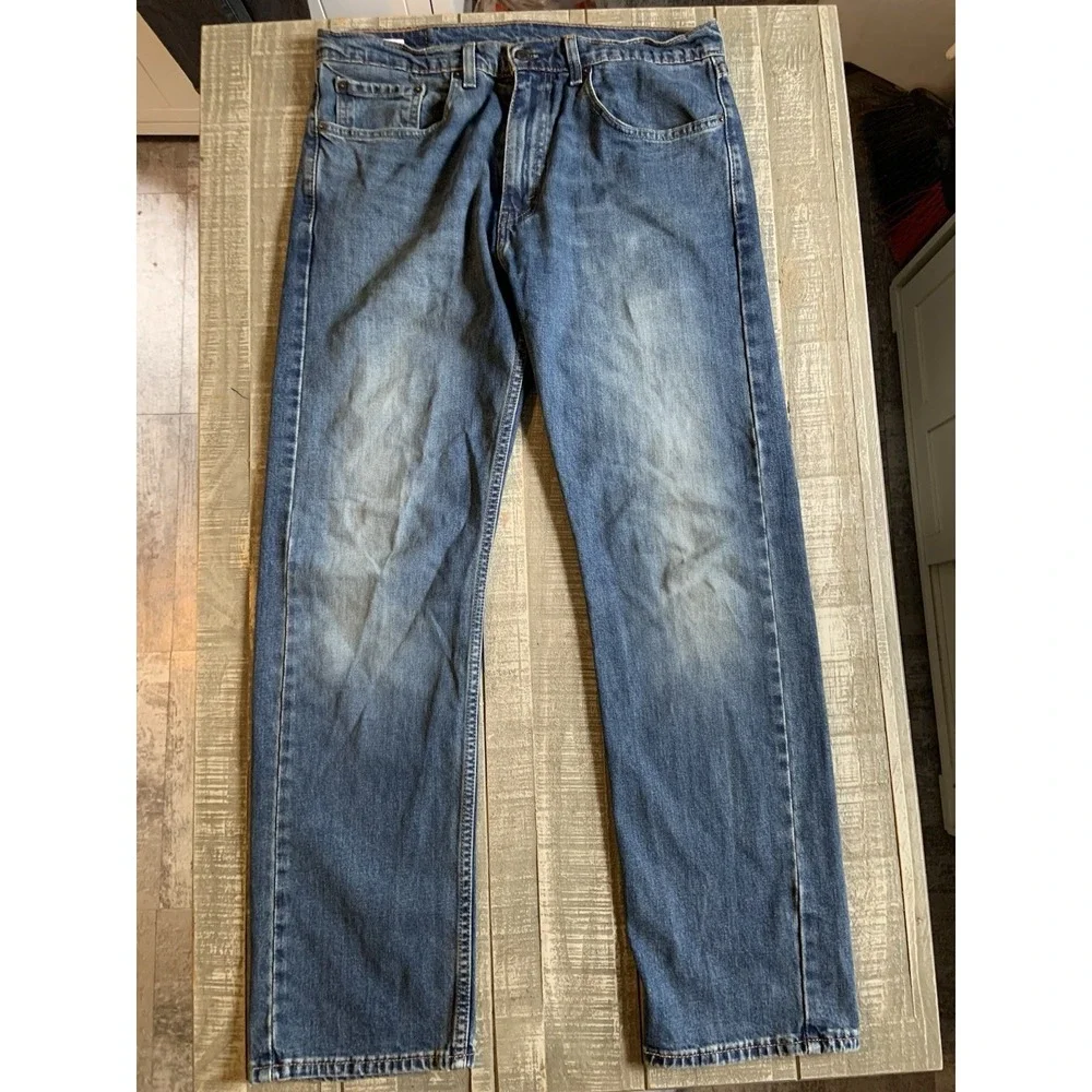 Levi's 505‎ 34x32 Medium Wash Classic Fit Straight Leg Blue Denim Jeans
